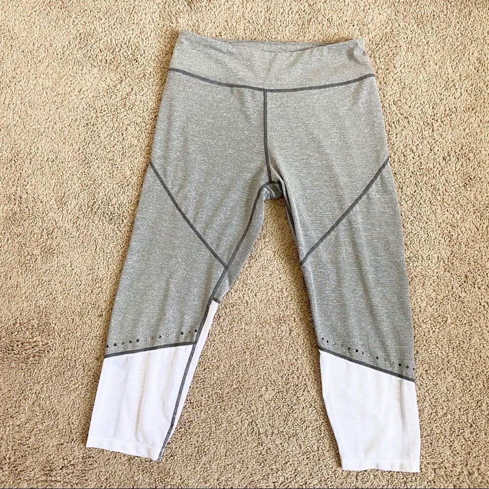 Nanette Lepore Gray Cropped Leggings Women's M Mid Rise Athleisure Workout Gym